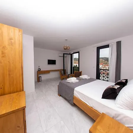 Foça Kybele Otel İzmir