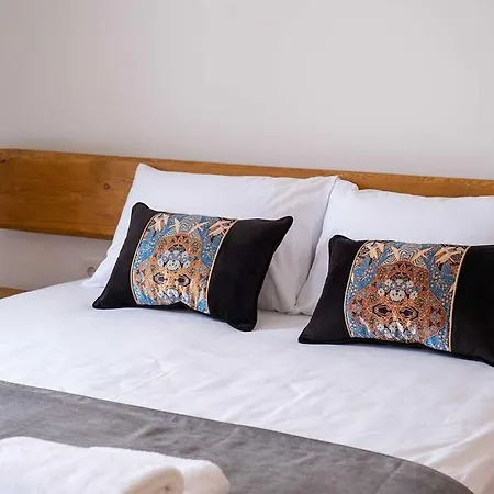 Foça Kybele Otel