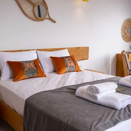 Foca Kybele Hotell *